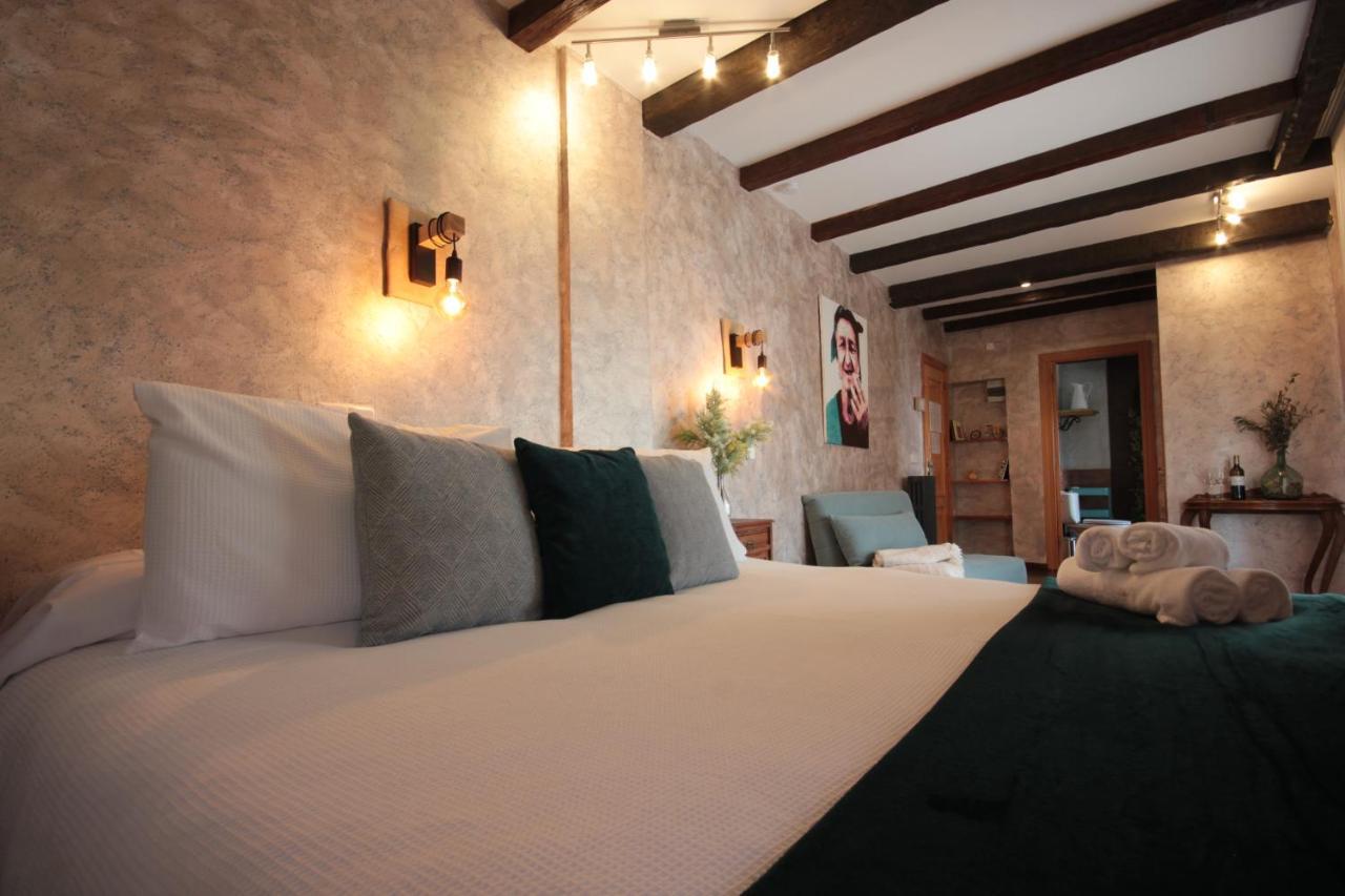 Domitila Rooms Clavijo Exterior photo