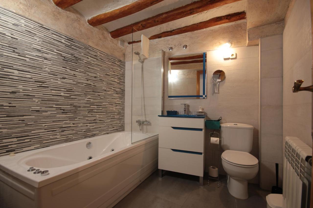 Domitila Rooms Clavijo Exterior photo